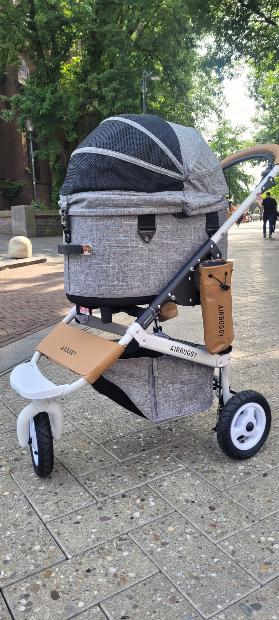 AirBuggy DOME 3 Regular Earth Grey – Premium buggy voor hond of kat SpirePets